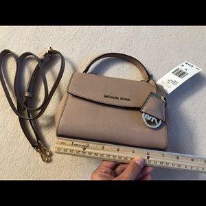 Michael kors crossbody bag